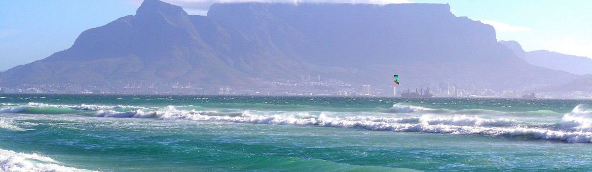 Muizenberg Beach la Baia Cape Town